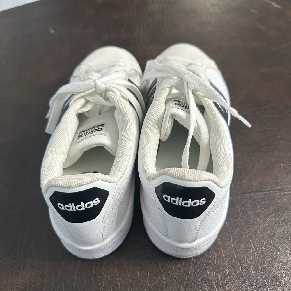 Adidas Classic White and Black Sneakers - Picture 4 of 9